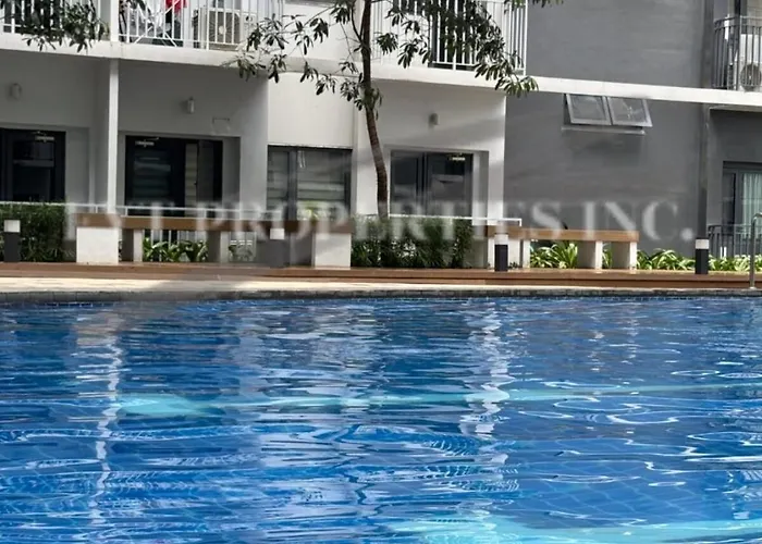 Lux Staycation At Shore 3, Moa * Manila